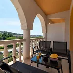 A 3 - Seafront With Balcony 1 Min To 公寓