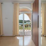 公寓 A 3 - Seafront With Balcony 1 Min To 特罗吉尔
