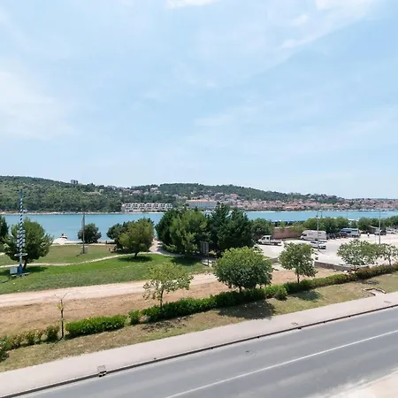 Appartement A 3 - Seafront With Balcony 1 Min To