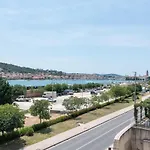 A 3 - Seafront With Balcony 1 Min To Daire *
