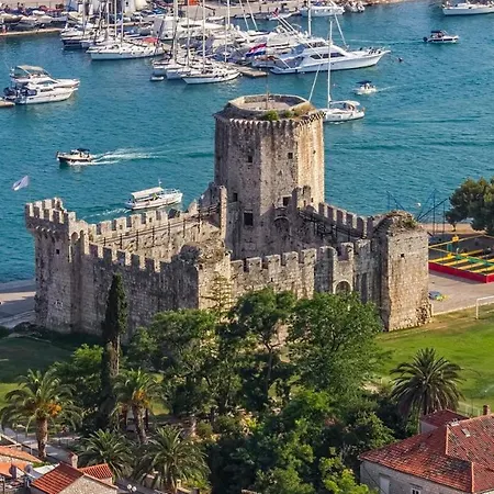 Appartement A3 - Seafront With Balcony 1 Min To *