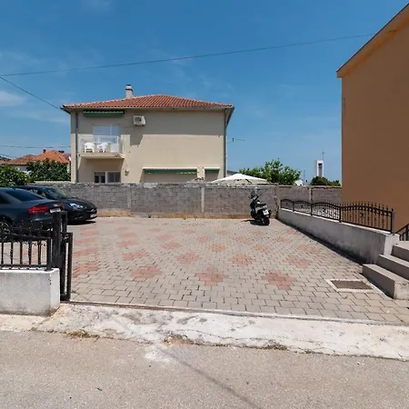 A 3 - Seafront With Balcony 1 Min To *